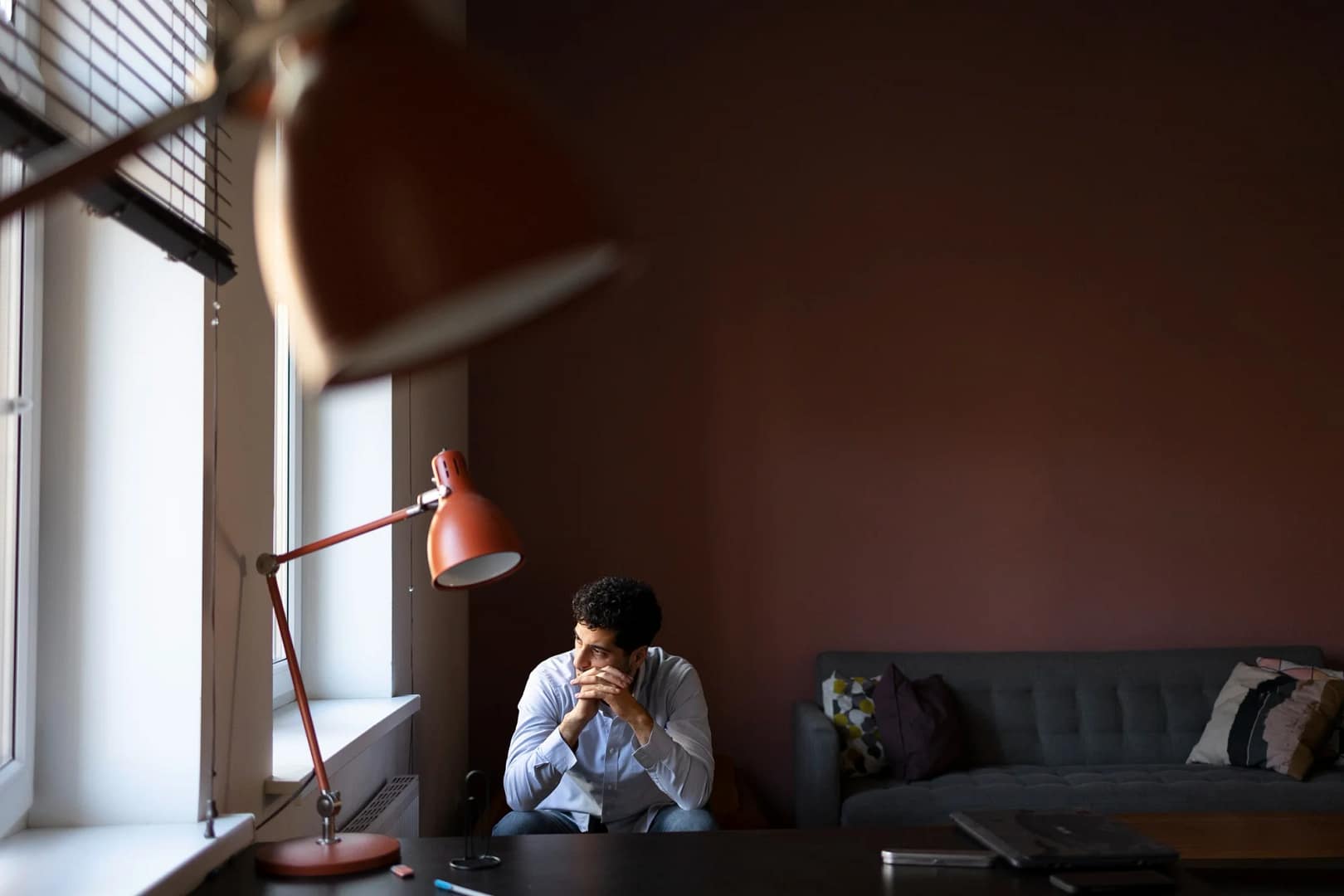 Persona en psicólogo online y superar el miedo al fracaso